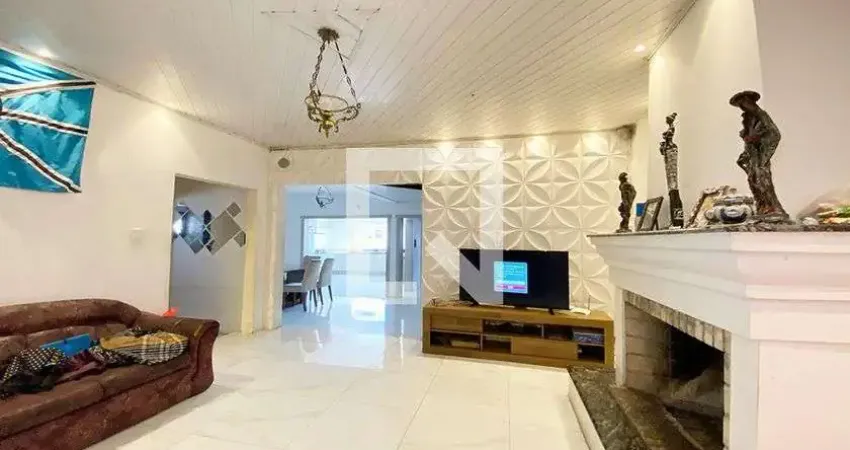 Casa para Venda - Fião, 3 Quartos,  429 m² - São Leopoldo