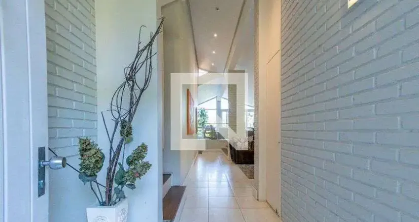 Casa para Venda - Cavalhada, 3 Quartos,  344 m² - Porto Alegre