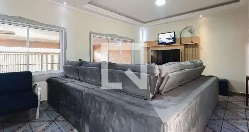 Casa para Venda - Jardim Cocaia, 4 Quartos,  430 m² - Guarulhos