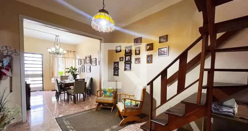 Casa para Venda - Partenon, 5 Quartos,  200 m² - Porto Alegre