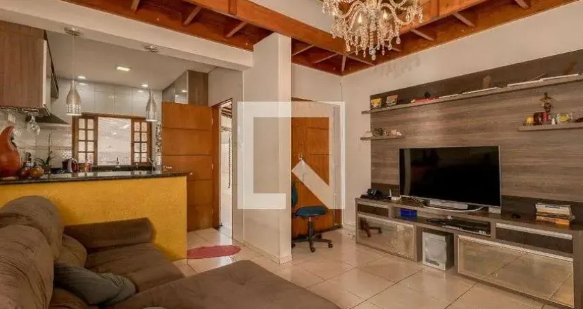 Casa para Venda - Malota, 2 Quartos,  197 m² - Jundiaí