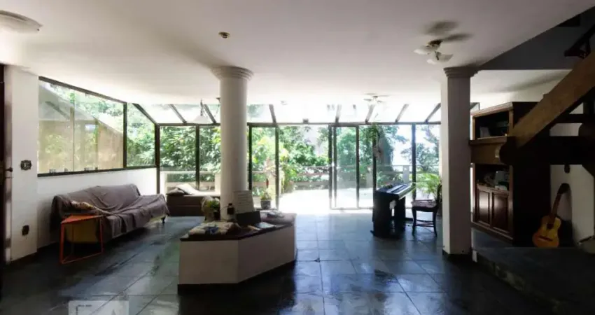 Casa para Venda - Lagoa, 4 Quartos,  250 m² - Rio de Janeiro