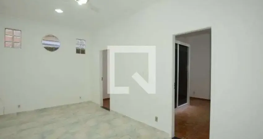 Casa com 2 quartos à venda na Rua Roruima, Irajá, Rio de Janeiro