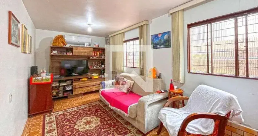 Casa para Venda - Partenon, 3 Quartos,  330 m² - Porto Alegre