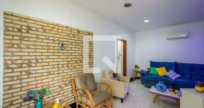 Casa para Venda - Azenha, 3 Quartos,  330 m² - Porto Alegre