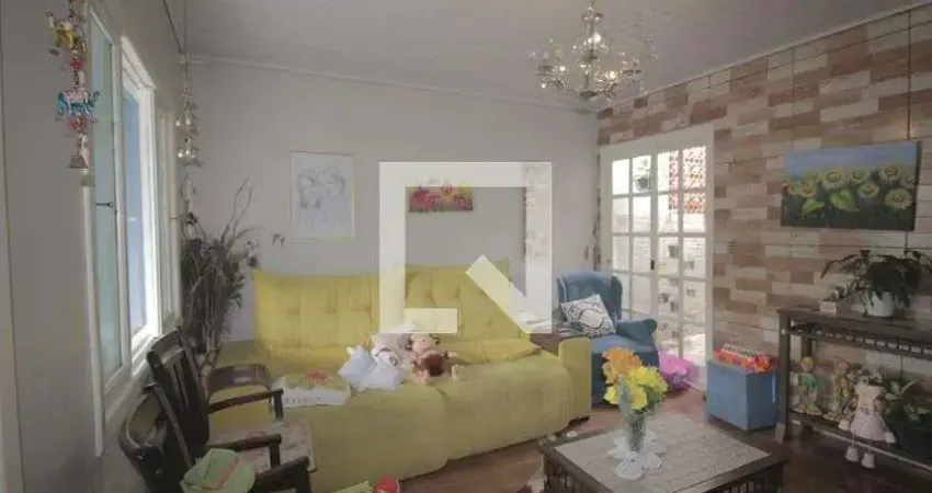 Casa para Venda - Bairro Fátima, 3 Quartos,  360 m² - Canoas