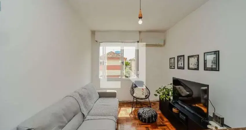 Apartamento para Venda - São Sebastião, 3 Quartos,  64 m² - Porto Alegre