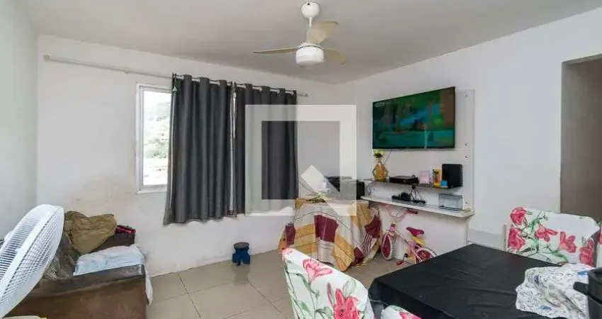 Apartamento para Venda - Olaria, 2 Quartos,  55 m² - Rio de Janeiro
