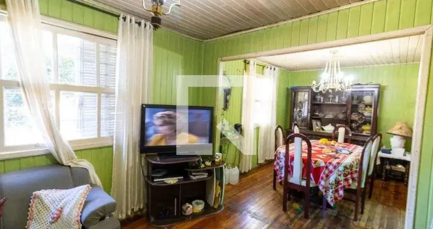 Casa para Venda - Partenon, 3 Quartos,  250 m² - Porto Alegre