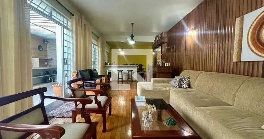 Casa para Venda - Serra, 4 Quartos,  321 m² - Belo Horizonte