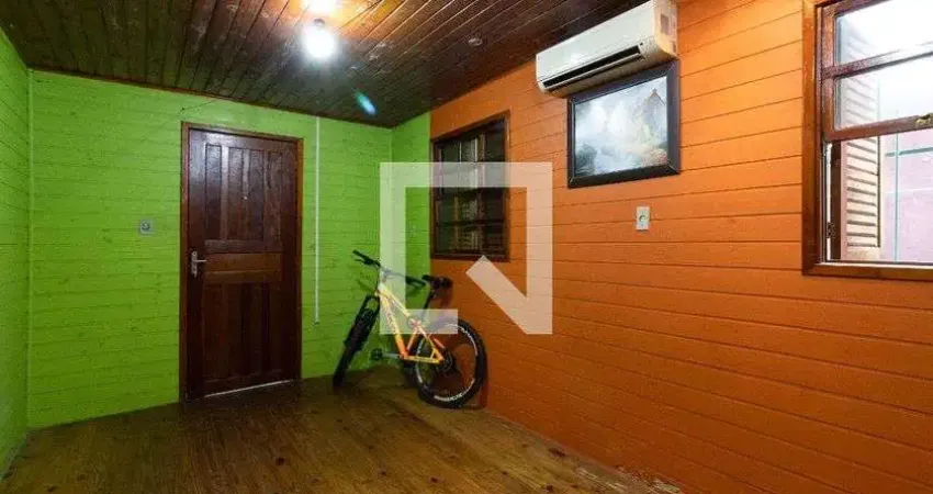 Casa para Venda - Vila Operária, 2 Quartos,  72 m² - Porto Alegre