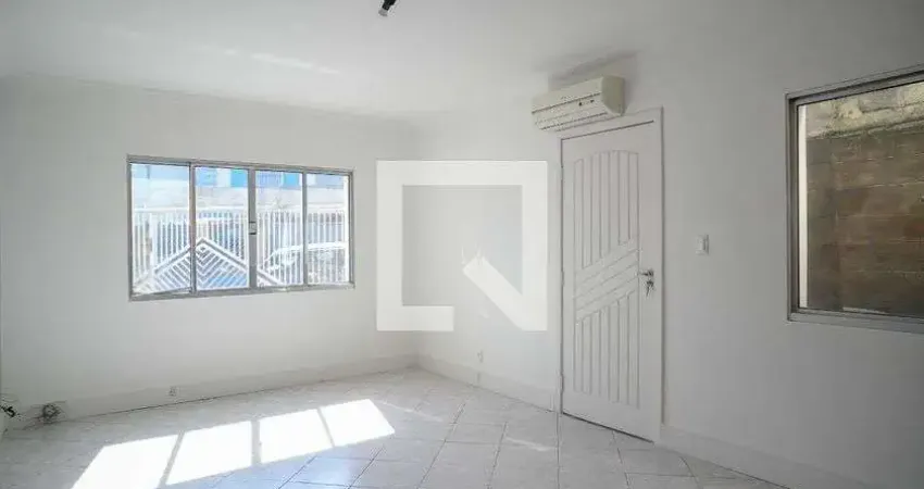 Casa para Venda - Bosque da Saúde, 2 Quartos,  105 m² - São Paulo