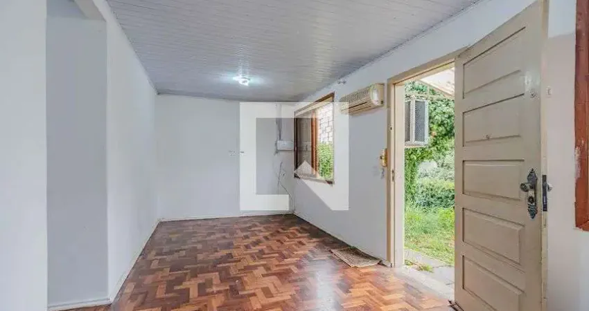 Casa / Sobrado em Condomínio para Venda - Cristal , 3 Quartos,  77 m² - Porto Alegre