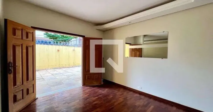 Casa para Venda - Vila Paris, 4 Quartos,  334 m² - Belo Horizonte