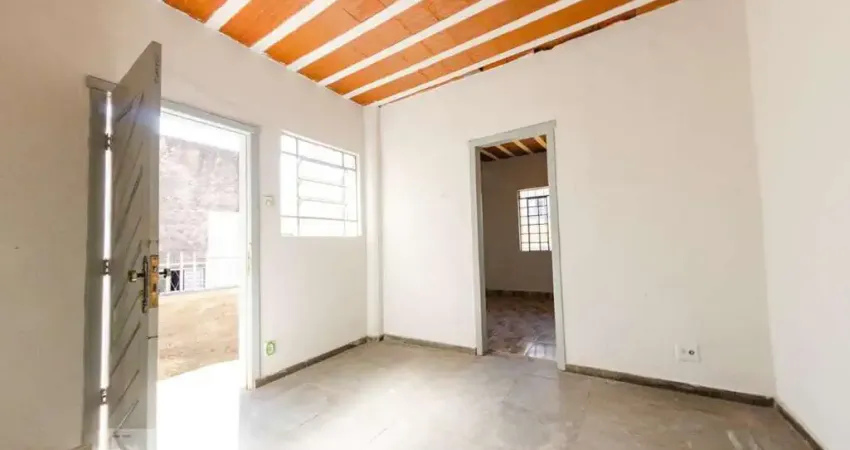 Casa para Venda - Bonfim, 4 Quartos,  150 m² - Belo Horizonte