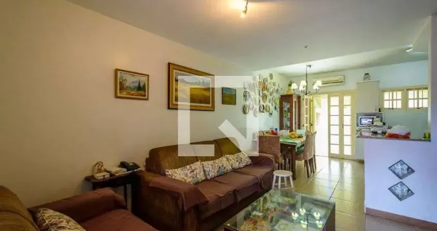Casa para Venda - Hipica, 2 Quartos,  113 m² - Porto Alegre