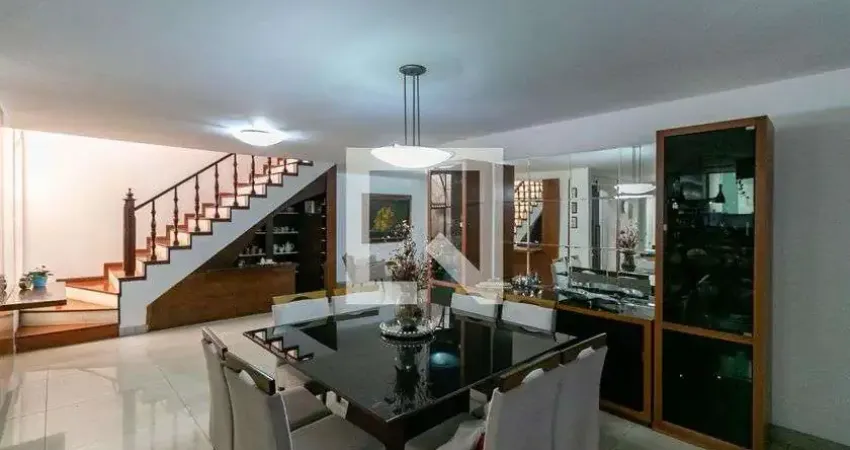 Casa para Venda - Serra, 5 Quartos,  306 m² - Belo Horizonte