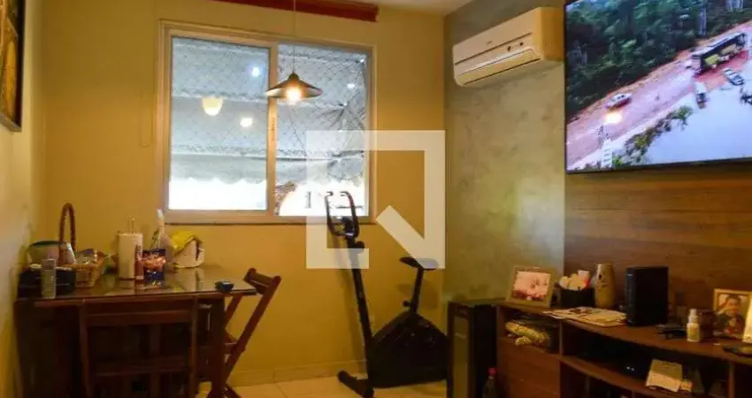 Apartamento para Venda - Freguesia , 2 Quartos,  40 m² - Rio de Janeiro