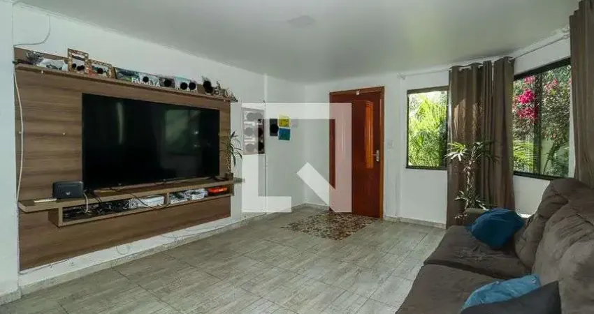 Casa para Venda - Passo D&apos;areia, 3 Quartos,  130 m² - Porto Alegre