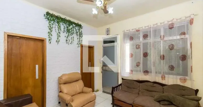 Casa para Venda - Olaria, 2 Quartos,  76 m² - Rio de Janeiro