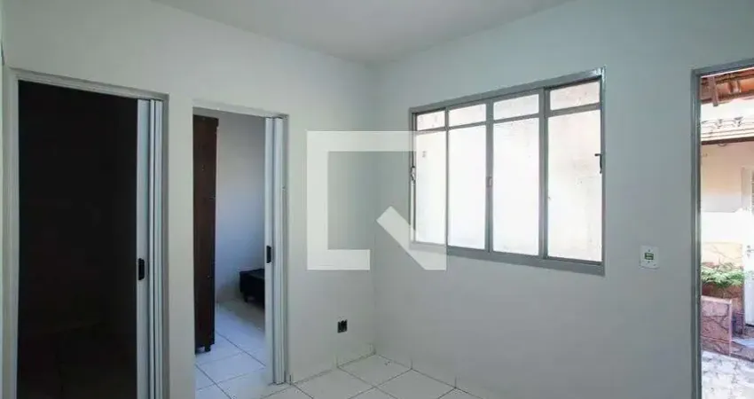 Casa para Venda - Copacabana, 2 Quartos,  60 m² - Belo Horizonte