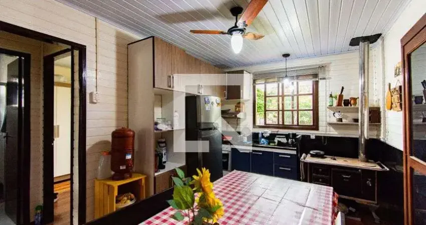 Casa para Venda - Bairro Fátima, 2 Quartos,  70 m² - Canoas