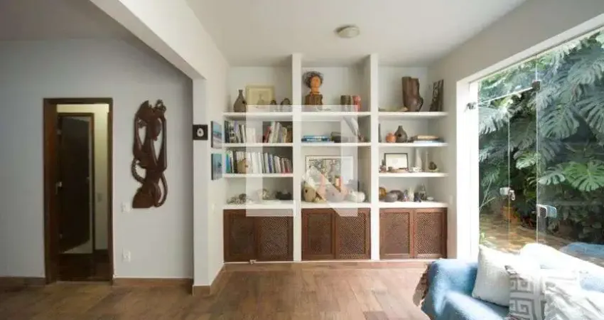 Apartamento para Venda - Santo Antônio, 3 Quartos,  300 m² - Belo Horizonte