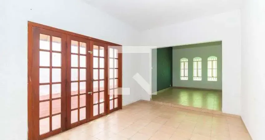 Casa para Venda - Vila Carmosina, 2 Quartos,  175 m² - São Paulo