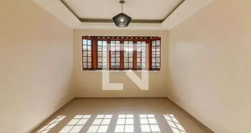 Casa para Venda - Cidade São Francisco , 3 Quartos,  170 m² - São Paulo