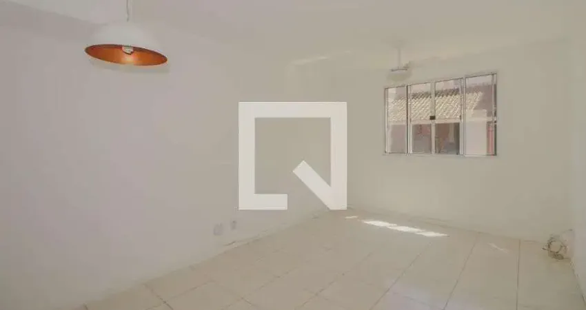 Casa / Sobrado em Condomínio para Venda - Humaitá, 4 Quartos,  90 m² - Porto Alegre