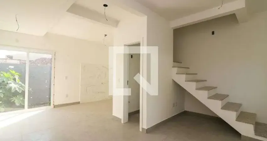 Casa / Sobrado em Condomínio para Venda - Nonoai, 2 Quartos,  70 m² - Porto Alegre