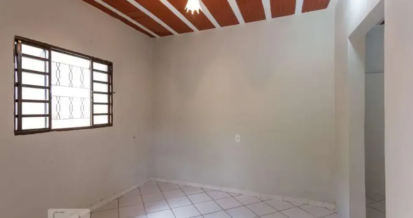 Casa para Venda - Castelo, 1 Quarto,  60 m² - Belo Horizonte