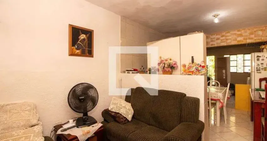 Casa para Venda - Passo D&apos;areia, 2 Quartos,  90 m² - Porto Alegre