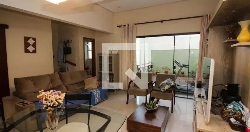 Casa / Sobrado em Condomínio para Venda - Camaquã, 4 Quartos,  196 m² - Porto Alegre