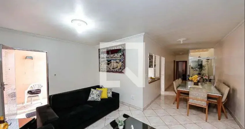 Casa para Venda - Sapopemba, 4 Quartos,  275 m² - São Paulo