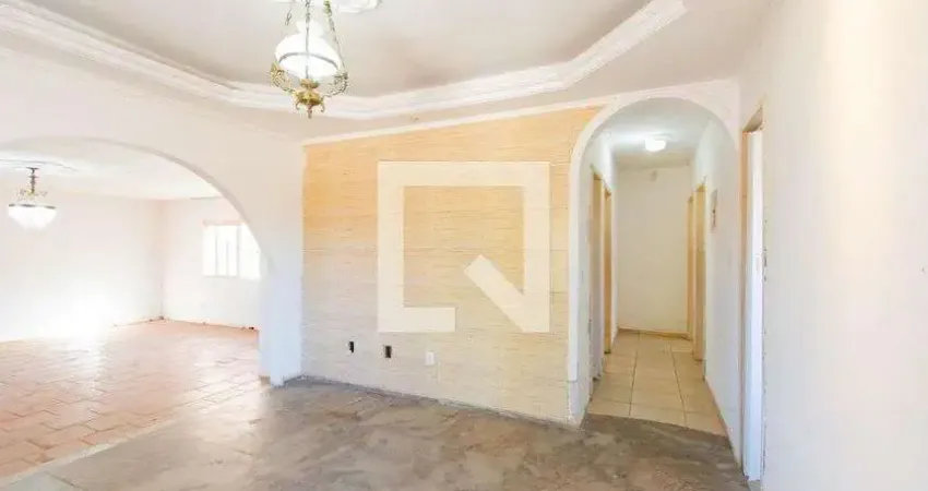 Casa para Venda - Bairro Fátima, 3 Quartos,  60 m² - Canoas
