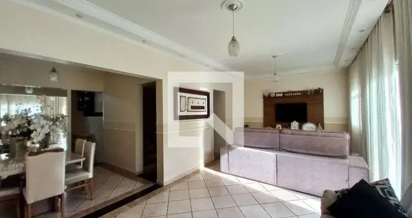 Casa para Venda - Parque Via Norte, 3 Quartos,  256 m² - Campinas
