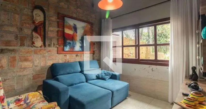 Casa para Venda - Partenon, 3 Quartos,  295 m² - Porto Alegre