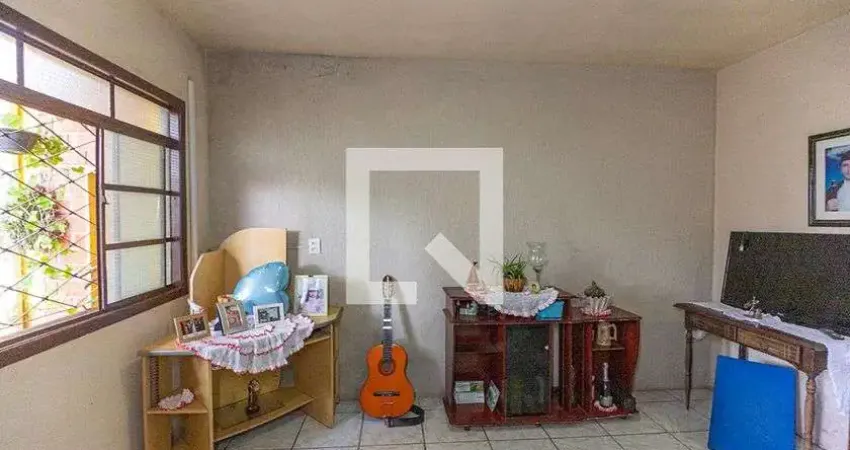 Casa para Venda - Feitoria, 3 Quartos,  260 m² - São Leopoldo