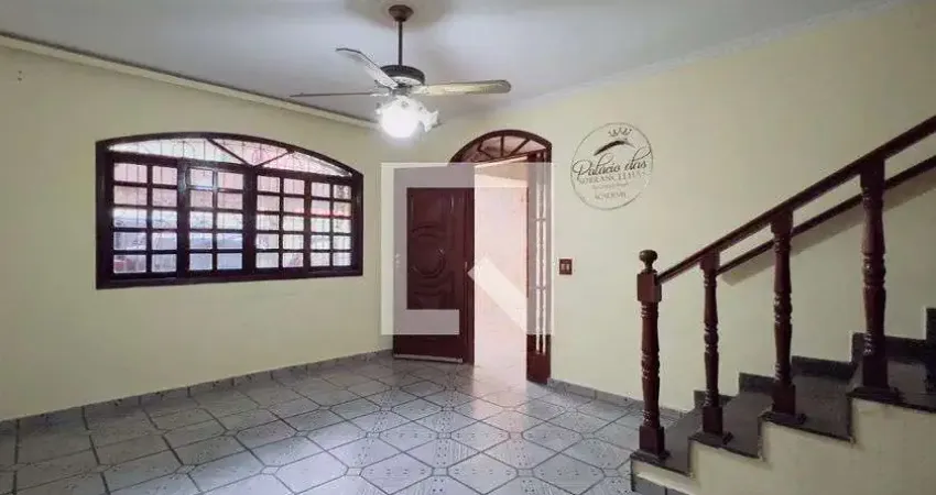 Casa para Venda - Jardim Cocaia, 3 Quartos,  323 m² - Guarulhos