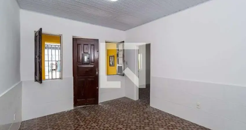 Casa para Venda - Olaria, 2 Quartos,  100 m² - Rio de Janeiro