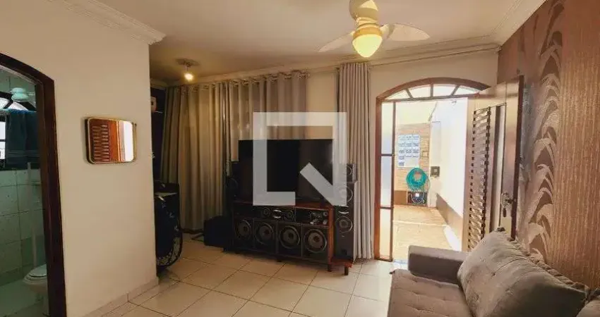 Casa para Venda - Tulipas, 2 Quartos,  98 m² - Jundiaí