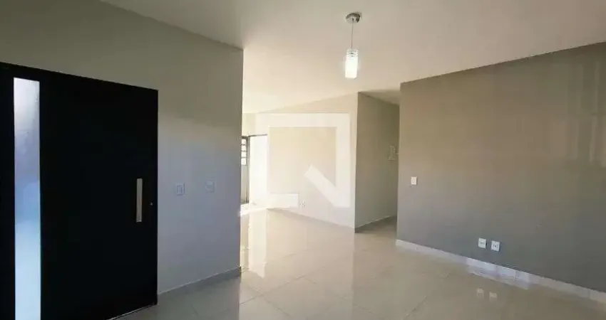 Casa para Venda - Tulipas, 3 Quartos,  81 m² - Jundiaí