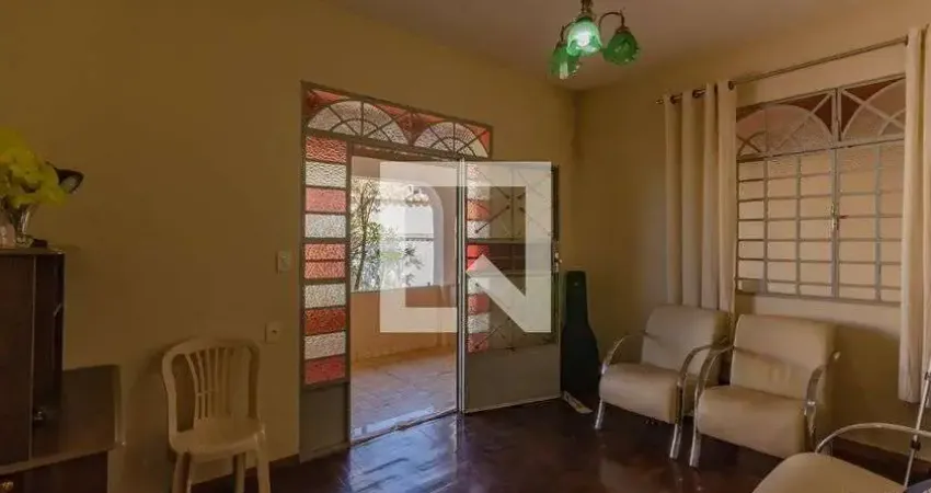 Casa para Venda - Jardim Leblon, 4 Quartos,  186 m² - Belo Horizonte