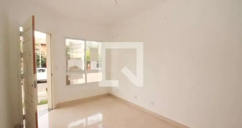 Casa para Venda - Guarujá, 3 Quartos,  73 m² - Porto Alegre