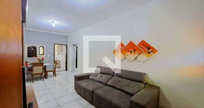 Casa para Venda - Pilares, 2 Quartos,  280 m² - Rio de Janeiro
