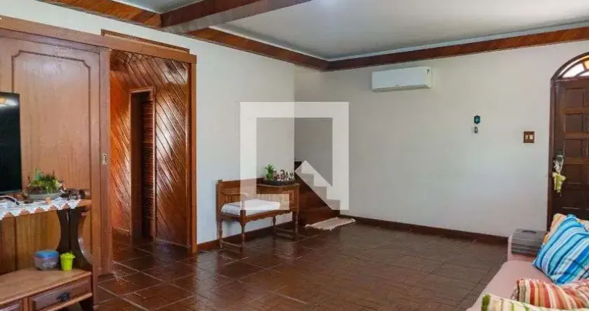 Casa para Venda - Itaipu, 3 Quartos,  230 m² - Niterói