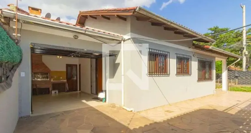 Casa para Venda - Bairro Fátima, 3 Quartos,  104 m² - Canoas