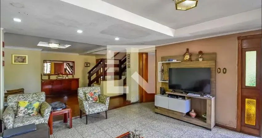 Casa para Venda - Partenon, 5 Quartos,  350 m² - Porto Alegre