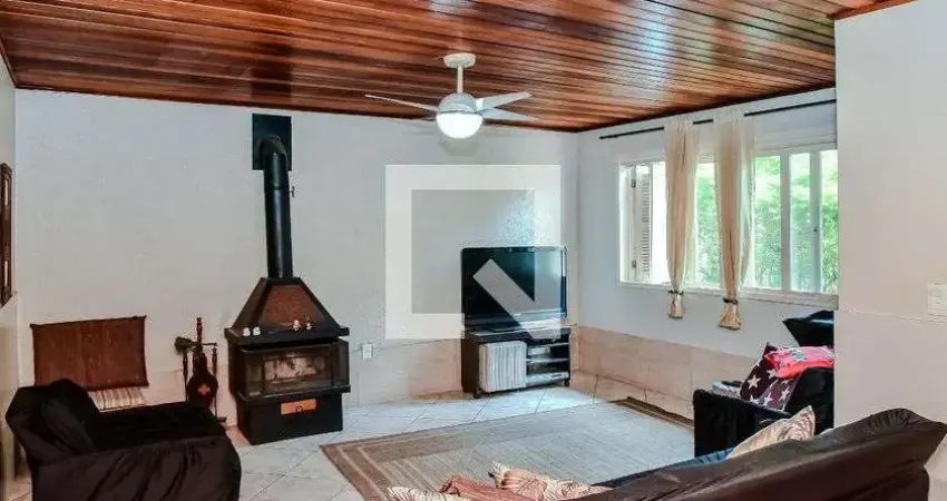 Casa para Venda - Jardim Itu-Sabará, 6 Quartos,  230 m² - Porto Alegre
